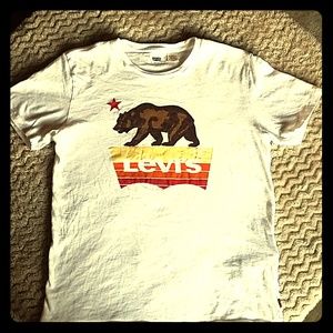 Men's Levi's tee